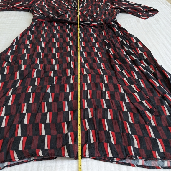 Cefinn Satin Midi Dress 14 Geometric Print V-Neck Waist Tie Work Office Classic - Picture 9 of 13